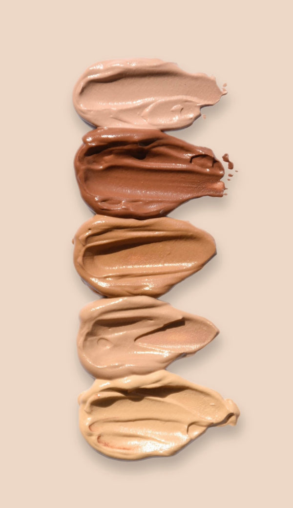 Perfeksjon med Glo Skin Luminous Liquid Foundation SPF 18